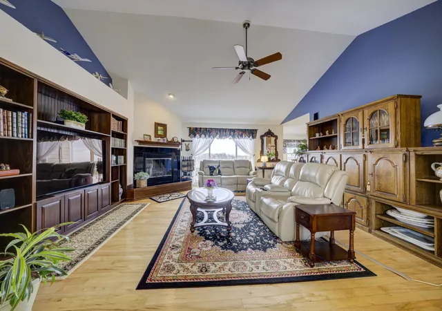 Photo 5 of Single family home for sale at 2567 N Evergreen Valley Dr, Suttons Bay, MI 49682 | MLS# 78080066667 | Listing updated on 2026-09-04