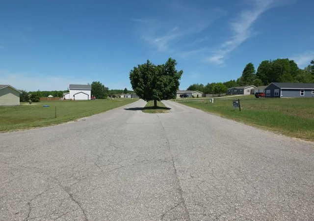 3rd image of Lot 10 Kingsfield Dr, Kingsley, MI 49649 | MLS# 78080068067