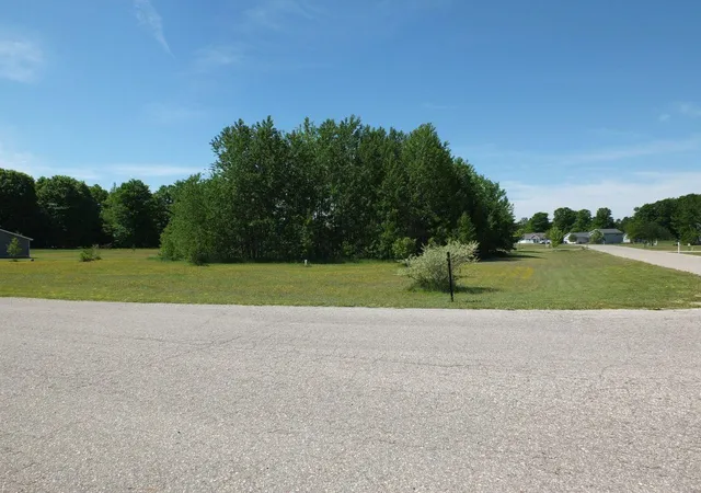 3rd image of Lot 31 Kingsfield Dr, Kingsley, MI 49649 | MLS# 78080068071
