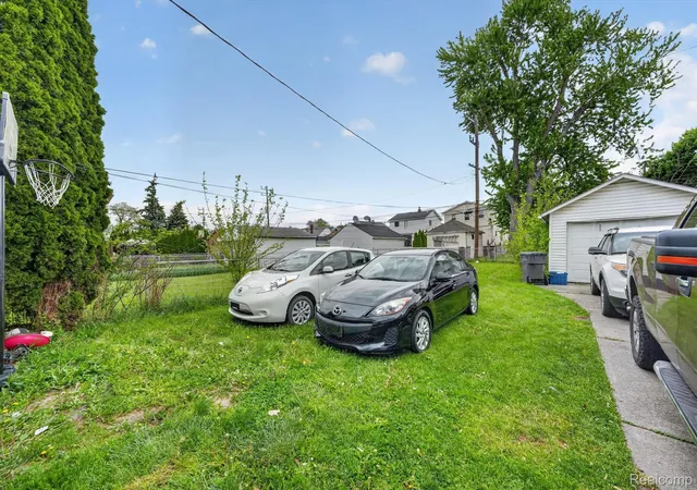 35th image of 5424 Bingham St, Dearborn, MI 48126 | MLS# 20261033589