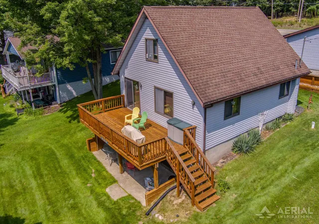 Photo 3 of Single family home for sale at 1984 N Ogemaw Trl, West Branch, MI 48661 | MLS# 77080068078 | Listing updated on 2026-06-22