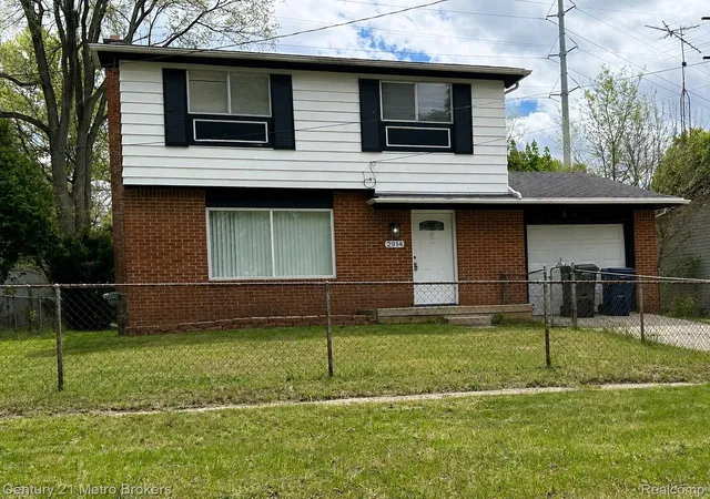 Photo 1 of Single family home for sale at 2914 E Pierson Rd, Flint, MI 48506 | MLS# 20261033665 | Listing updated on 2026-08-24