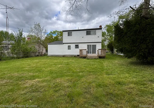 Photo 2 of Single family home for sale at 2914 E Pierson Rd, Flint, MI 48506 | MLS# 20261033665 | Listing updated on 2026-08-24