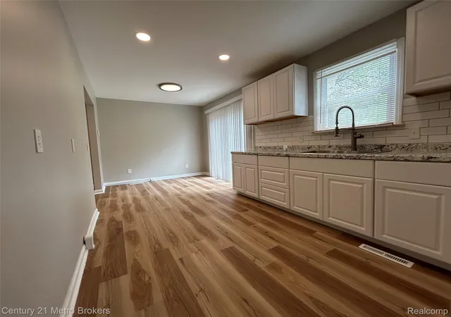 Photo 3 of Single family home for sale at 2914 E Pierson Rd, Flint, MI 48506 | MLS# 20261033665 | Listing updated on 2026-08-24