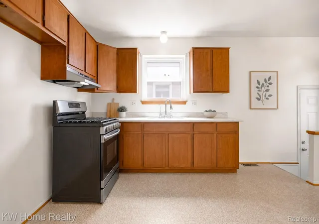 Photo 4 of Single family home for sale at 14548 Euclid Ave, Allen Park, MI 48101 | MLS# 20261033673 | Listing updated on 2026-09-12