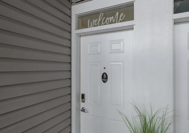 3rd image of 516 Williams St, South Haven, MI 49090