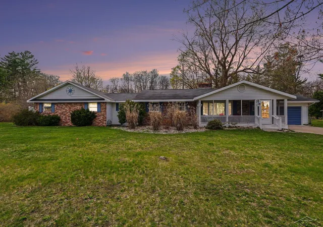 1st image of 1596 Douglas Dr, Tawas City, MI 48763 | MLS# 61050207204