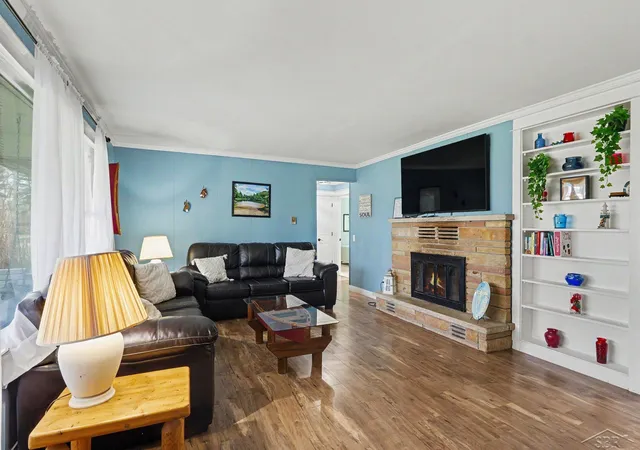 2nd image of 1596 Douglas Dr, Tawas City, MI 48763 | MLS# 61050207204