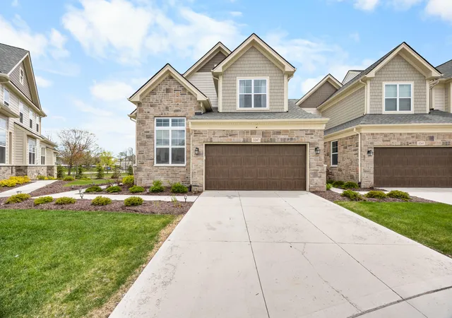 2nd image of 3247 Brackley Dr, Ann Arbor, MI 48105 | MLS# 81026021519