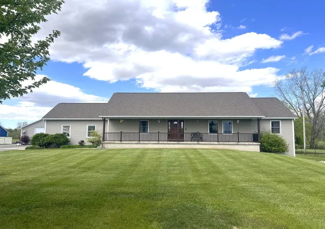 Photo 1 of Single Family Residence at 775 E Beard Rd, Perry, MI 48872 | MLS# 60050207222 | | Sold on 2026-06-29