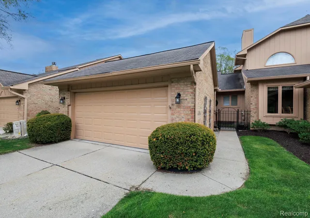 Homes for sale in Farmington Hills, MI | 22010 River Ridge Trl, Farmington Hills, MI 48335 | MLS# 20261033743