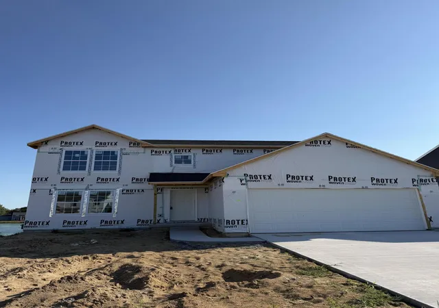 Photo 2 of Single family home for sale at 13772 Oasis Ave, Holland, MI 49424 | MLS# 65026021616 | Listing updated on 2026-09-04