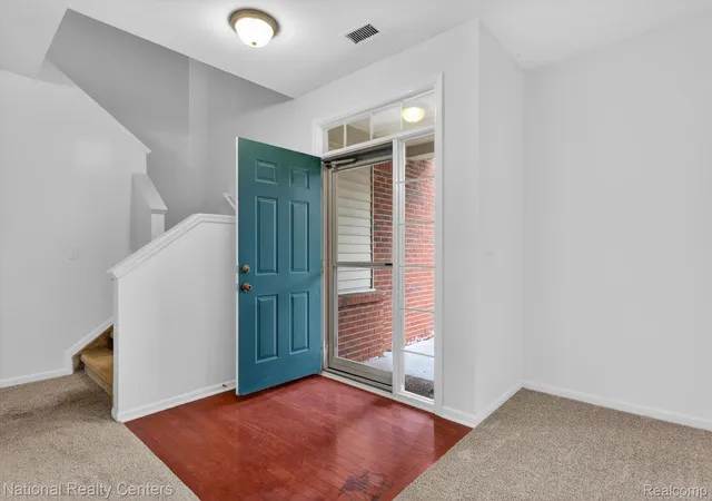 Listing Photo 5 - Condo for sale in building located at 4371 Aster Blvd, Howell, MI 48843