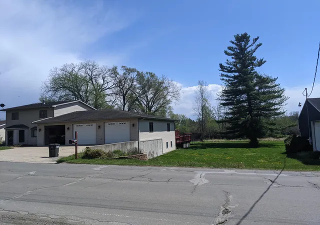 Homes for sale in Jackson, MI | 3639 Flansburg Rd, Jackson, MI 49203 | MLS# 55026021622