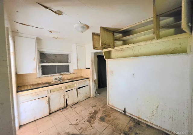 4th image of 14506 Mapleridge St, Detroit, MI 48205 | MLS# 20261033929