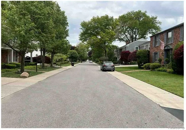 53rd image of 491 Colonial Rd, Grosse Pointe Woods, MI 48236 | MLS# 20261033963