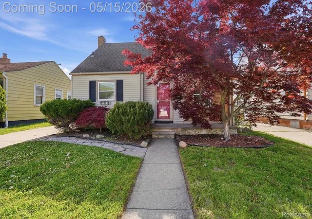 Homes for sale in Eastpointe, MI | 22413 Cushing Ave, Eastpointe, MI 48021 | MLS# 20261034034