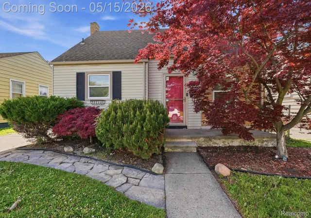 Homes for sale in Eastpointe, MI | 22413 Cushing Ave, Eastpointe, MI 48021 | MLS# 20261034034