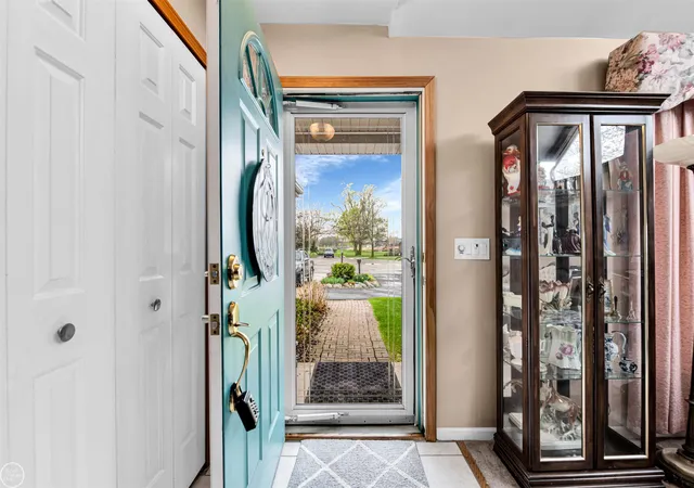 Photo 4 of Single family home for sale at 37330 Lakeshore Dr, Harrison Township, MI 48045 | MLS# 58050207330 | Listing updated on 2026-05-12