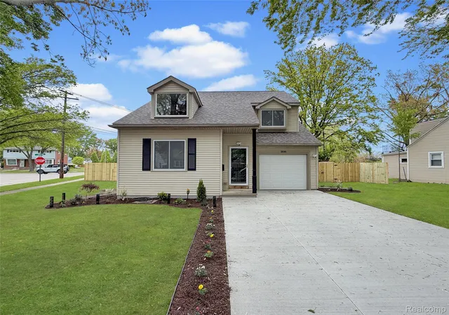 Photo 1 of Single family home for sale at 20505 Ridgemont Rd, Harper Woods, MI 48225 | MLS# 20261034104 | Listing updated on 2026-08-01