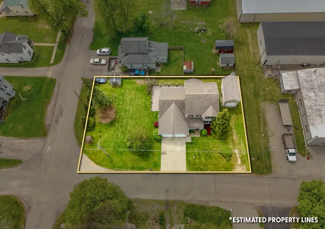 Photo 3 of Single family home for sale at 9049 Hamilton St, Pittsford, MI 49271 | MLS# 53026021745 | Listing updated on 2026-07-20
