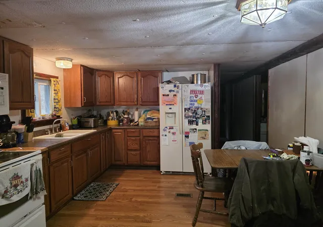 Photo 3 of Single family home for sale at 7931 NE Twin Lake Rd, Mancelona, MI 49659 | MLS# 79080068131 | Listing updated on 2026-07-28