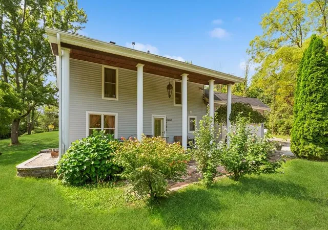 Photo 2 of Single family home for sale at 6460 E Galien Buchanan Rd, Buchanan, MI 49107 | MLS# 69026021774 | Listing updated on 2026-09-02