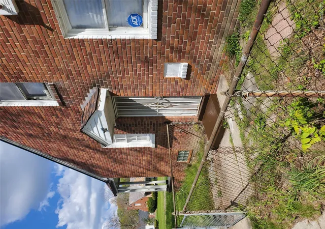 Photo 4 of Single family home for sale at 19400 Sunderland Rd, Detroit, MI 48219 | MLS# 20261034181 | Listing updated on 2026-07-18