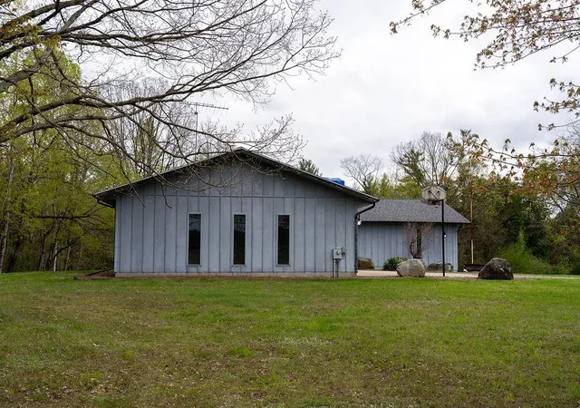 2nd image of 3290 E River, Mount Pleasant, MI 48858 | MLS# 79080068146