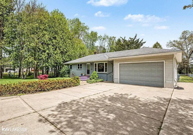 4th image of 46502 Woodall Rd, Shelby Township, MI 48317 | MLS# 58050207395