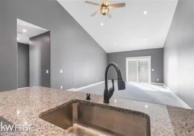 Listing Photo 5 - Condo for sale in building located at 11130 Brahms Ln, Davison, MI 48423