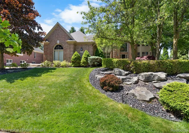 Photo 2 of Single family home for sale at 54501 Salem Dr, Shelby Township, MI 48316 | MLS# 20261034410 | Listing updated on 2026-08-28