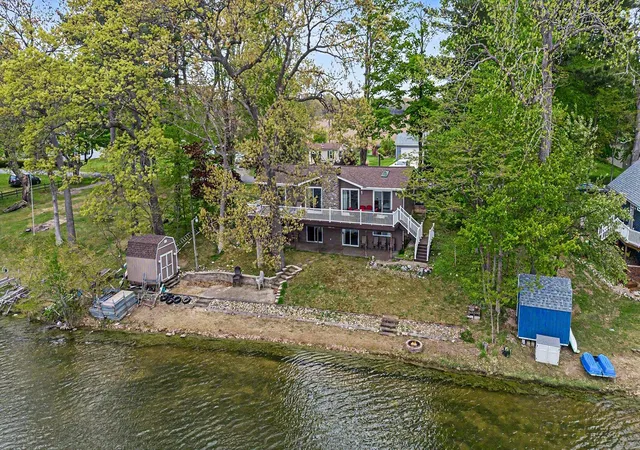 3rd image of 86500 60Th St, Decatur, MI 49045 | MLS# 69026021931