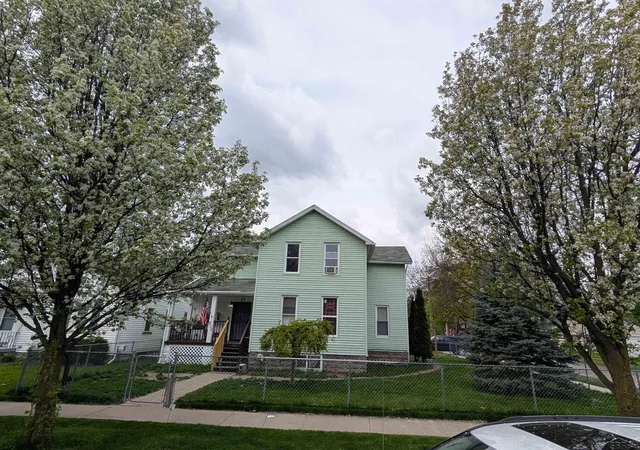 1st image of 800 S Warner St, Bay City, MI 48706 | MLS# 61050207423