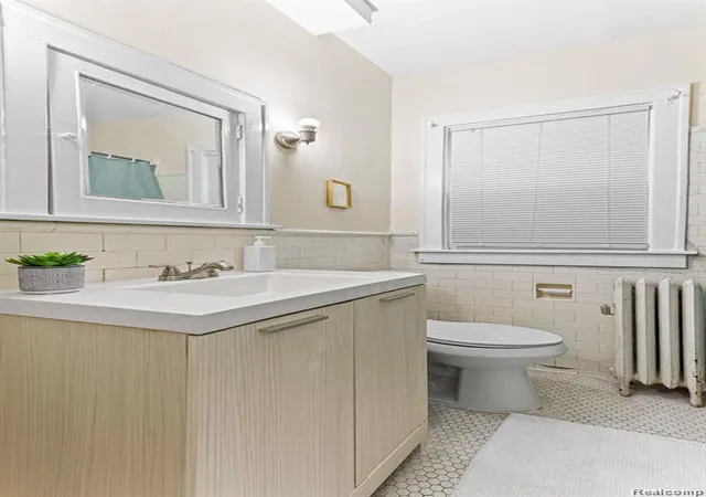 5th image of 3290 Calvert St, Detroit, MI 48206