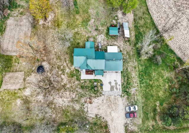 Photo 3 of Single family home for sale at 18680 220th Avenue, Big Rapids, MI 49307 | MLS# 72026021958 | Listing updated on 2026-06-24