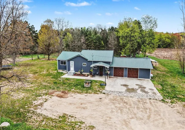 Photo 4 of Single family home for sale at 18680 220th Avenue, Big Rapids, MI 49307 | MLS# 72026021958 | Listing updated on 2026-06-24