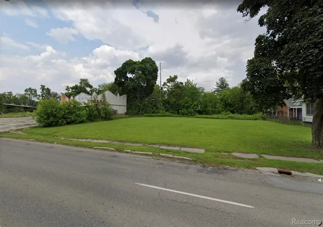 Photo 3 of Land for sale at 2134 Martin Luther King Ave, Flint, MI 48503 | MLS# 20261034460 | Listing updated on 2026-07-06