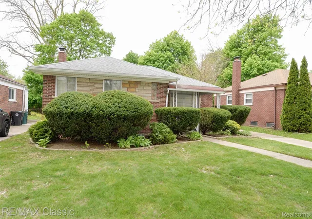 1st image of 21961 Sussex St, Oak Park, MI 48237 | MLS# 20261034472
