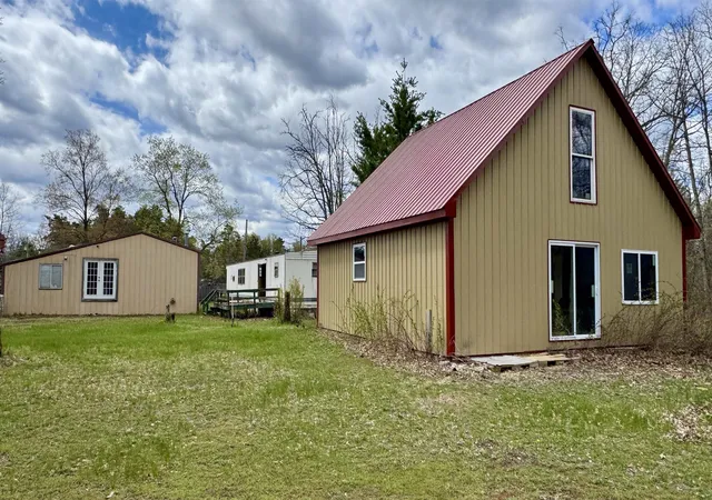 3rd image of 1496 17 Mile Rd, Marion, MI 49665 | MLS# 78080068171