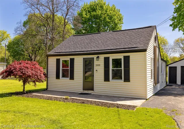 1st image of 2830 Deland Rd, Waterford, MI 48329 | MLS# 20261034493