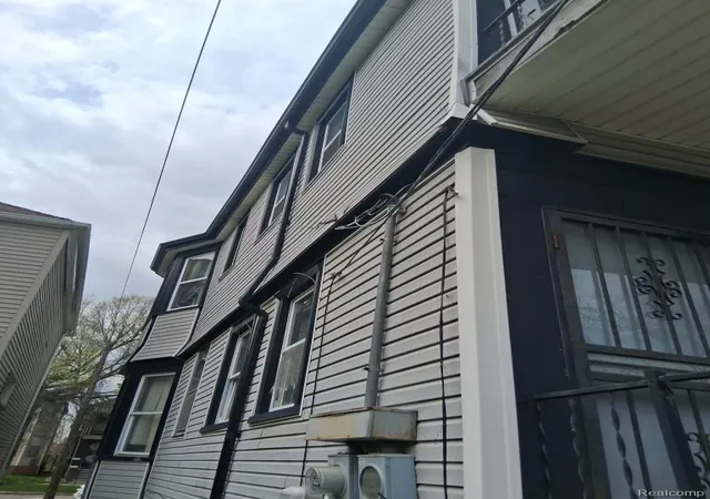 3rd image of 2460 Canton St, Detroit, MI 48207 | MLS# 20261034523