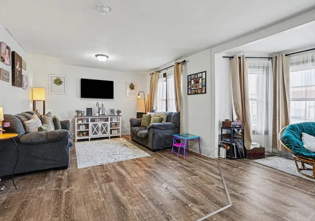Listing Photo 4 - Condo for sale in building located at 229 Union St, Lawton, MI 49065