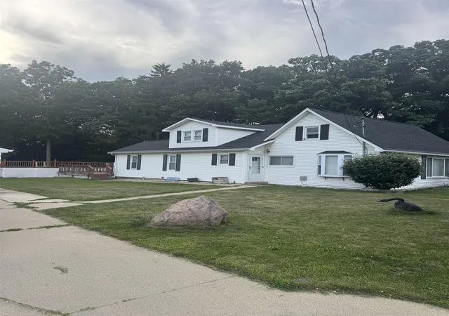 Photo 1 of Single family home for sale at 3715 N M 52 Rd, Owosso, MI 48867 | MLS# 5050207461 | Listing updated on 2026-08-18