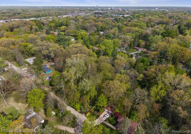 Photo 3 of Land for sale at 0000 Hunters Ln, Southfield, MI 48033 | MLS# 20261034608 | Listing updated on 2026-07-06