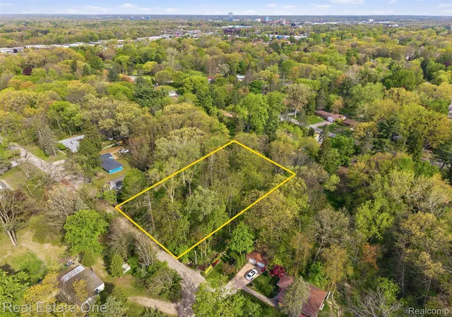 Photo 3 of Land for sale at 0000 Hunters Ln, Southfield, MI 48033 | MLS# 20261034608 | Listing updated on 2026-07-06