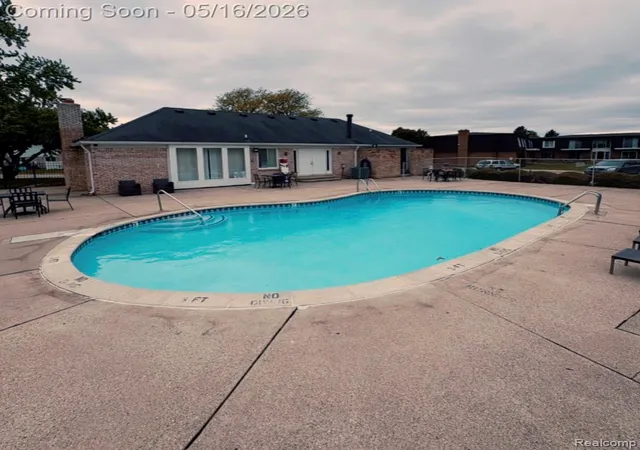 3rd image of 14210 Camelot Dr, Sterling Heights, MI 48312 | MLS# 20261034610