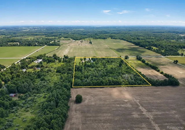 Photo 2 of Single family home for sale at 5893 Cribbins Rd, Kenockee, MI 48006 | MLS# 20261034620 | Listing updated on 2026-08-27