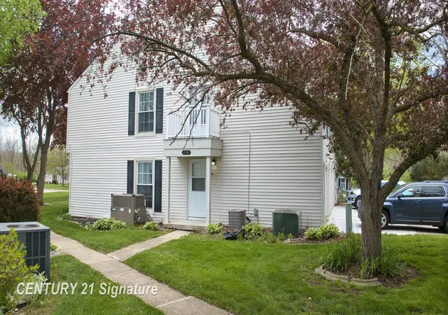 Homes for sale in Flushing, MI | 2148 Painted Post Dr, Flushing, MI 48433 | MLS# 5050207489
