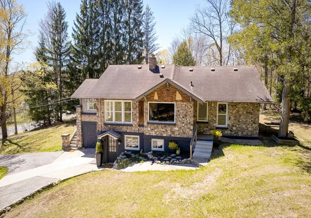 2nd image of 925 Beech St, Frankfort, MI 49635 | MLS# 78080068198